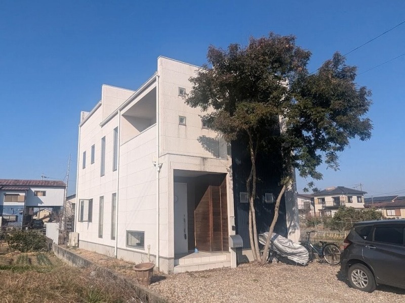 犬山市　シンプルモダン住宅　外壁塗装　施工例　塗装前　イメージ
