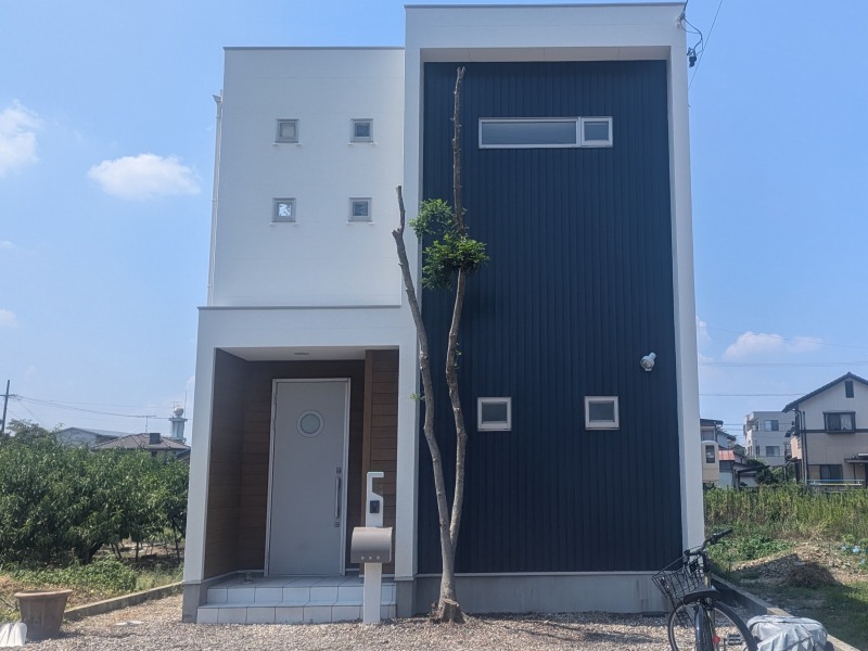 犬山市 シンプルモダン住宅 外壁塗装 施工例 外壁塗装 正面 完成 イメージ