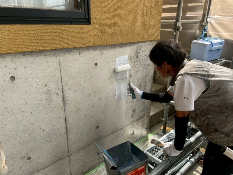 各務原市　ジョリパット×黒系突板で魅せる上質な外壁塗装ツートン仕上げ　施工例　イメージ