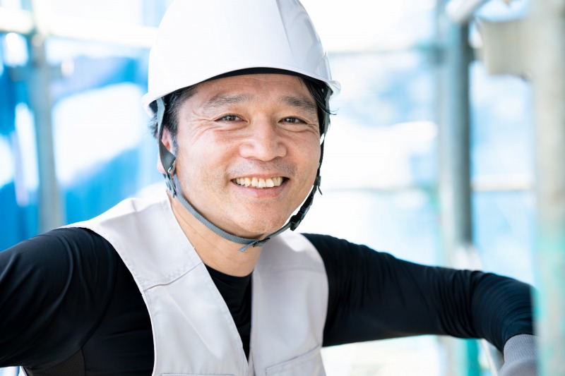 職人の五感で感じる外壁塗装 ④目だけでは分からないからこそ、五感を総動員 イメージ