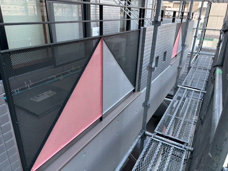 名古屋市北区　おしゃれなグレートーン　マンション　外壁塗装　施工例　ベランダ完成　イメージ