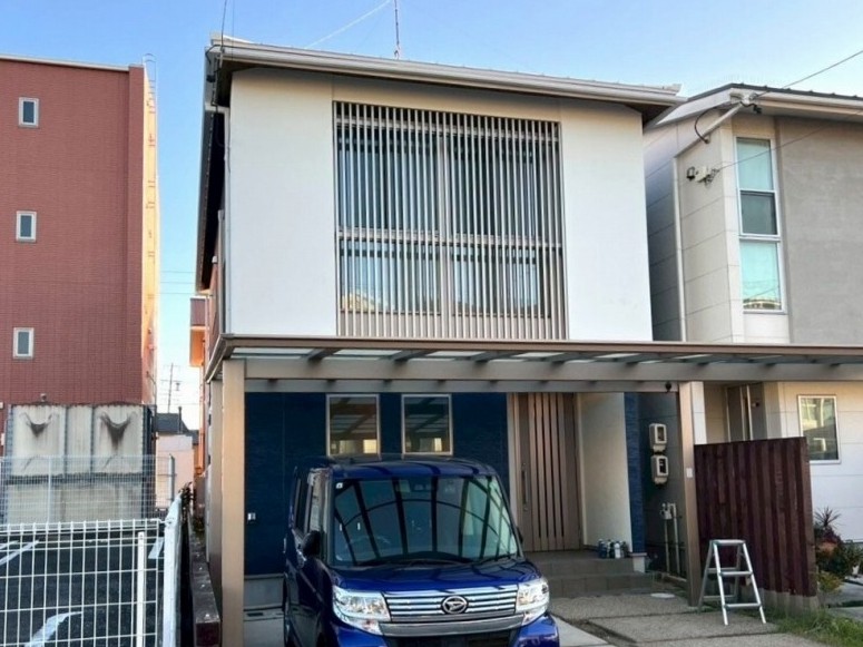 半田市 S様邸|ウッドフレンズ ネイビー系 モダン住宅外壁塗装 施工例の写真