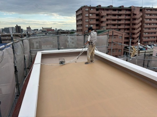 名古屋市西区　3階建ビル　スタイリッシュグレー系　外壁塗装　施工例　屋上防水　イメージ