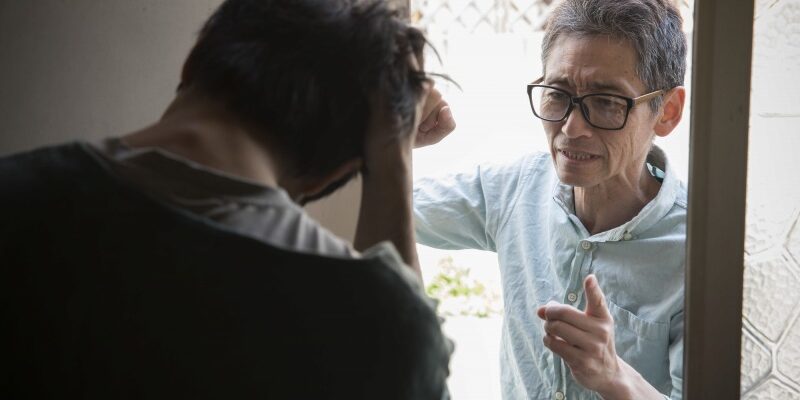 賃貸アパート・マンション原状回復費用　生活していて、壁が少し汚れたり擦れたりしただけでも請求されますか？　イメージ