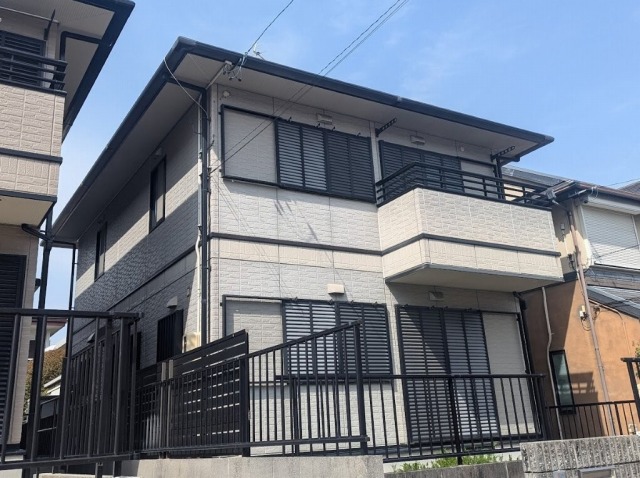 名古屋市名東区　モダン住宅　ツートンカラー外壁塗装　施工例　塗装前　イメージ