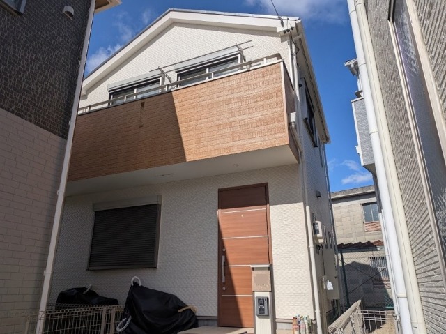 名古屋市瑞穂区　木目調多彩仕上げ　アイディホーム　外壁塗装　施工例の写真