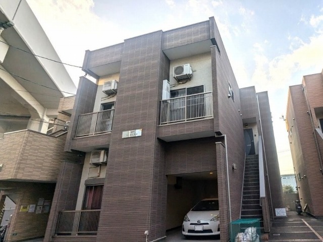 中村区　ライトベージュ×ブラウン系　アパート外壁塗装　施工例　塗装前　イメージ