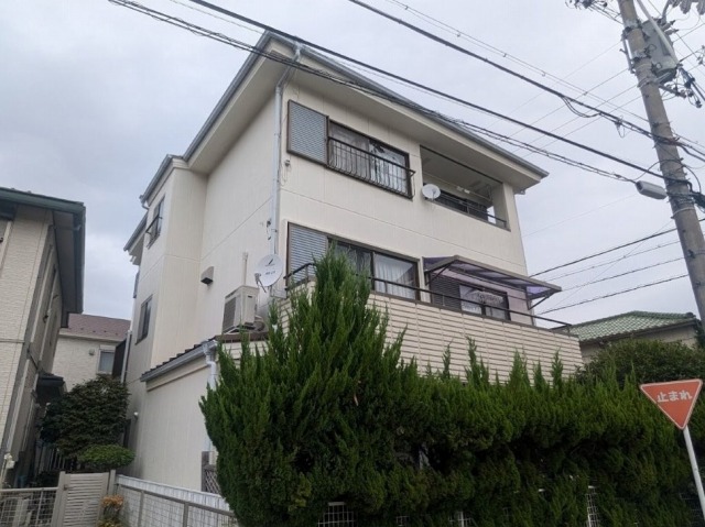 瑞穂区　ホワイト×グレー系　モダン住宅　外壁塗装　施工例　イメージ