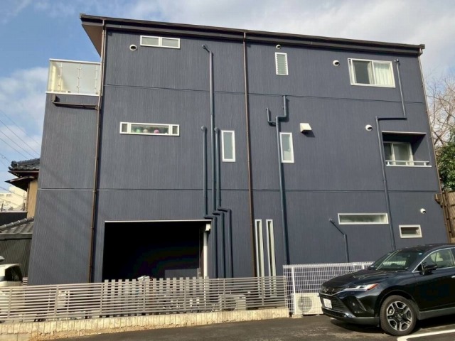 昭和区　重厚感あるダークグレー系　モダン住宅　外壁塗装　施工例　完成　イメージ