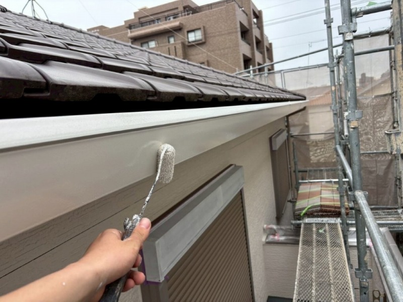 名古屋市北区　ダブルトーン仕上げ　外壁塗装　施工例　軒樋塗装　イメージ