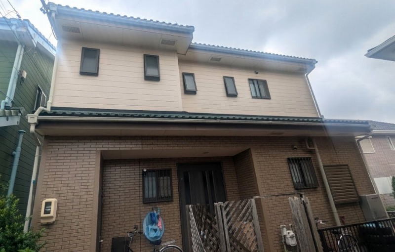 名古屋市北区　タイル調サイディングを活かした多彩仕上げ　外壁塗装　施工例　塗装前イメージ