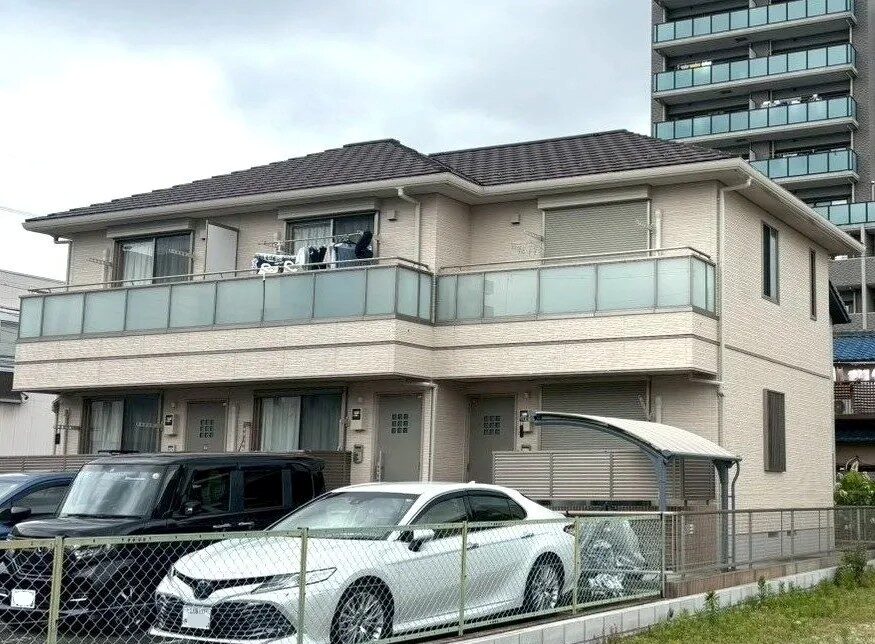 名古屋市中川区 　賃貸アパート　上品なアイボリーベージュへ　外壁塗装　施工例