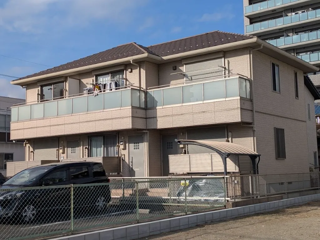 中川区 　賃貸アパート　上品なアイボリーベージュへ　外壁塗装　施工例　イメージ